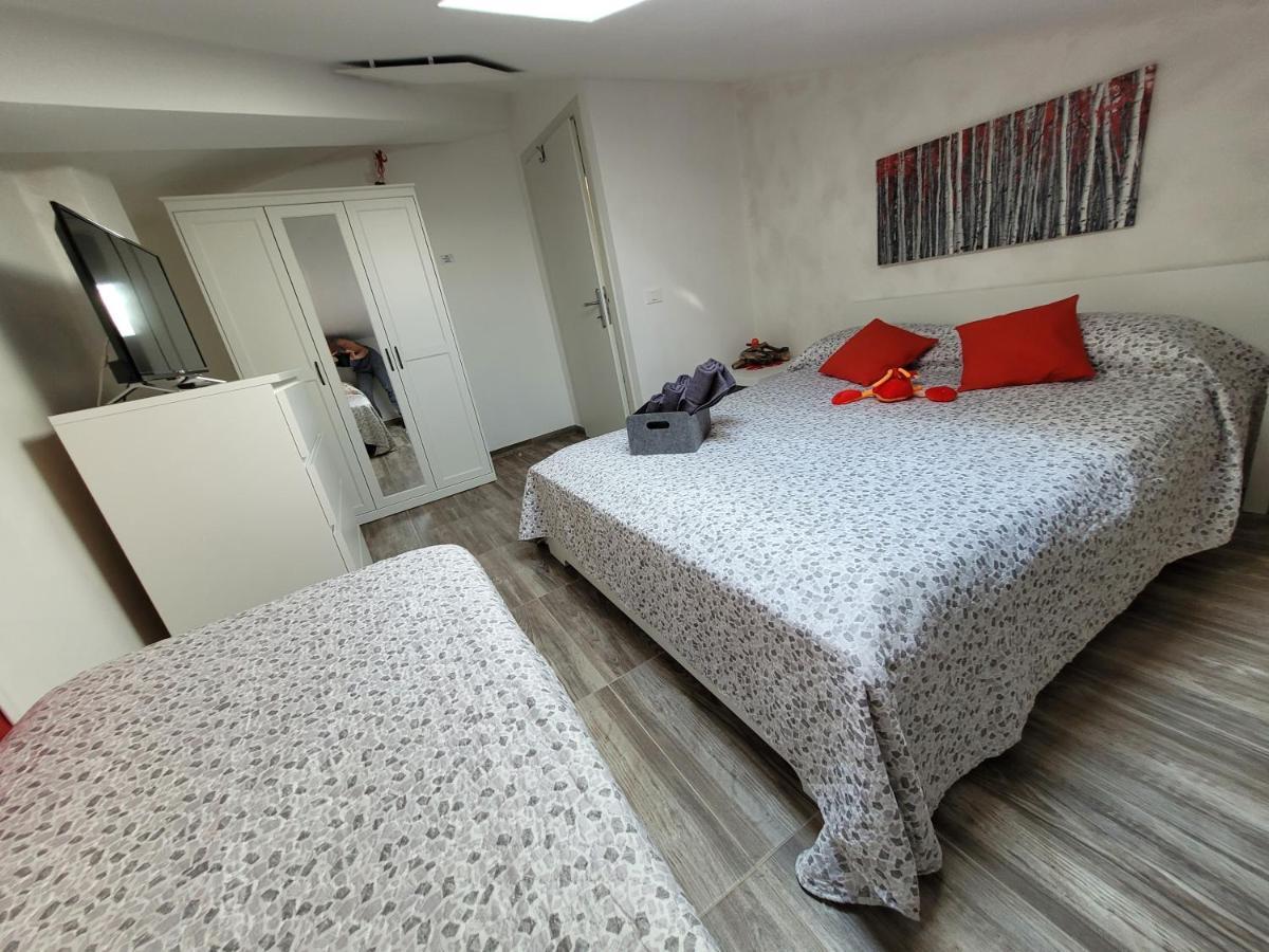 Villa Sonia Apartment&Rooms Lignano Sabbiadoro Esterno foto